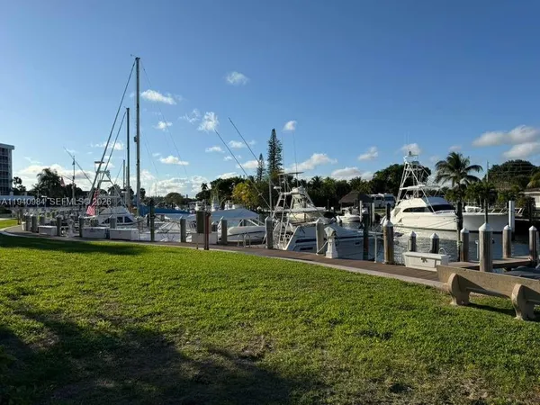 $1,750 | 2731 Northeast 14th Street, Unit 1009, Pompano Beach, FL 33062