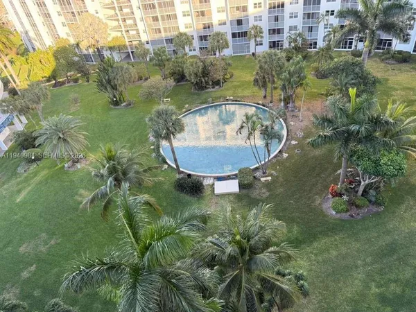 $1,750 | 2731 Northeast 14th Street, Unit 1009, Pompano Beach, FL 33062
