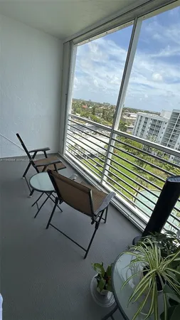 $1,750 | 2731 Northeast 14th Street, Unit 1009, Pompano Beach, FL 33062