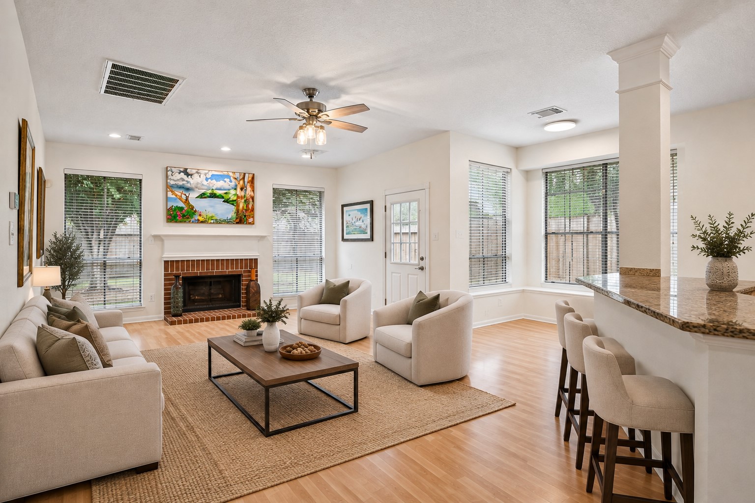 14010 Hazel Ridge Court Houston, TX 77062 - Photo 9 of 42 Gallery Image 9