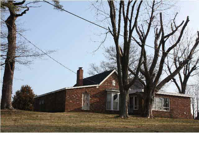 6392 Overhead Road Vincennes, IN 47591 - Photo 1 of 1 Gallery Image 1