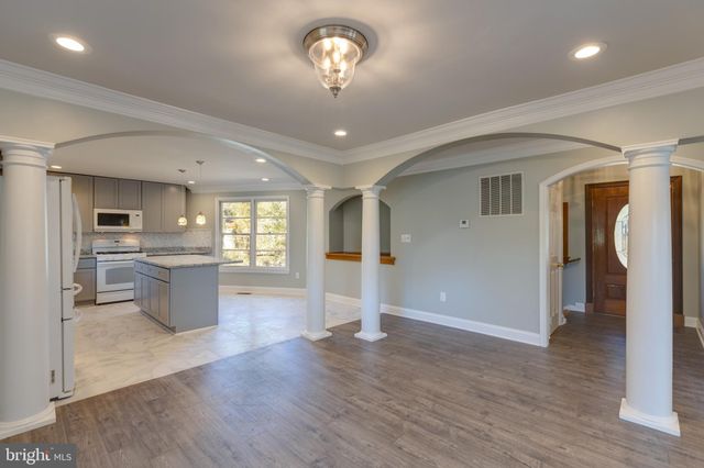 $1,000,000 | 6341 Old Dominion Drive, McLean, VA 22101