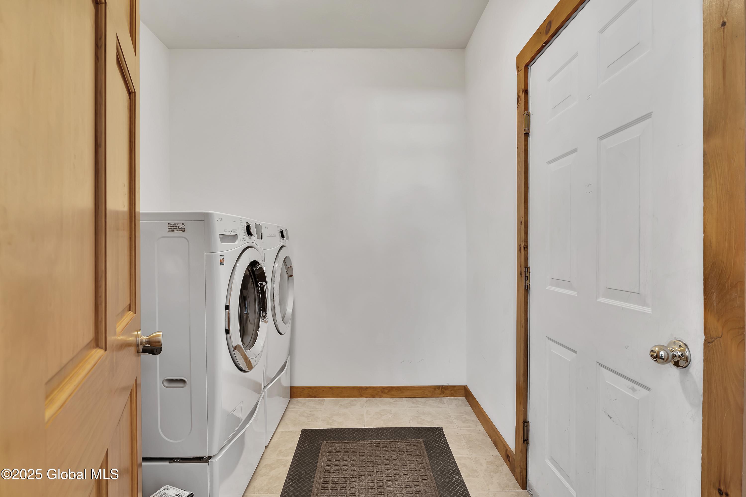 12 Powder Run Johnsburg, NY 12853 - Photo 6 of 29 powder mudroom