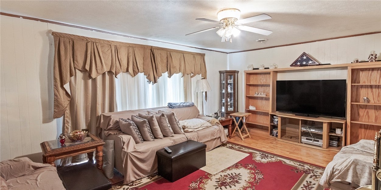 1303 Rocky Brook Road Opelika, AL 36801 - Photo 12 of 31 Gallery Image 12