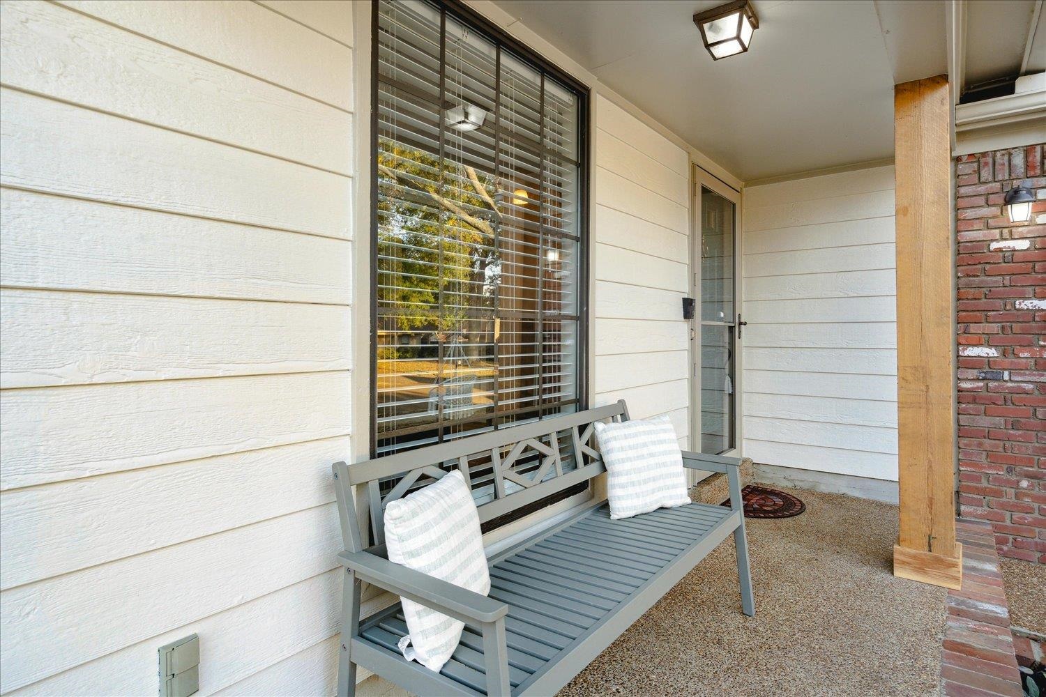 6893 Andrews Road Bartlett, TN 38135 - Photo 5 of 30 View of patio / terrace featuring covered porch