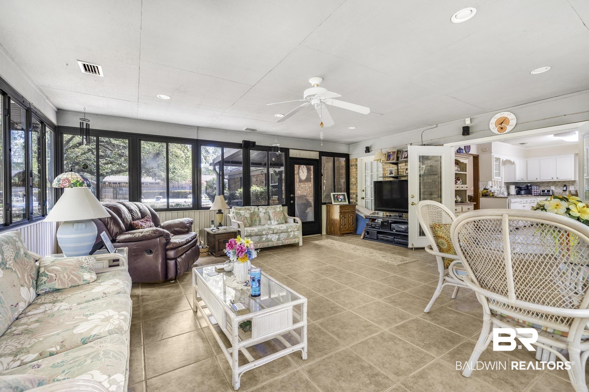10207 Plantation Drive Daphne, AL 36526 - Photo 42 of 48 Living room featuring ceiling fan and recessed lighting