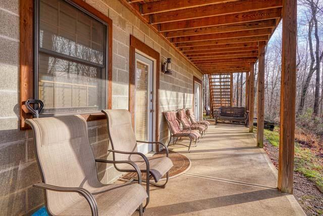 16100 Collison Road Logan, OH 43138 - Photo 7 of 24 LL patio