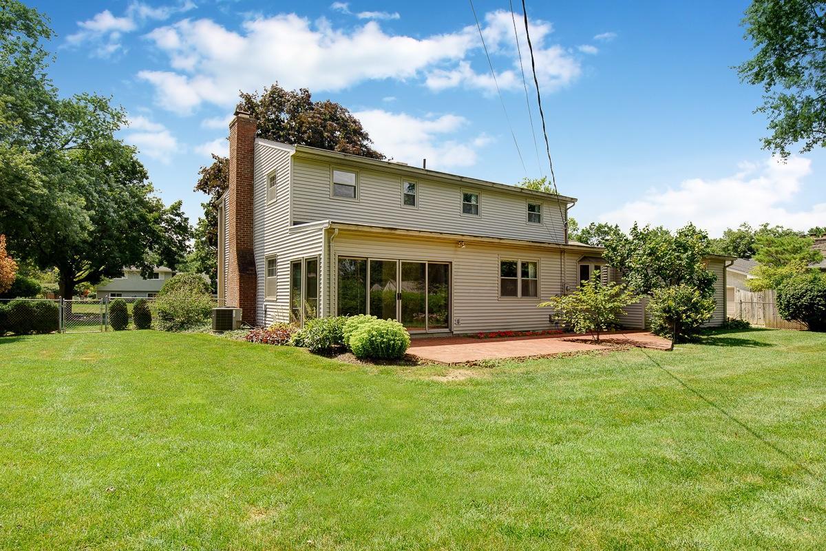 2424 Buckley Road Columbus, OH 43220 - Photo 33 of 33