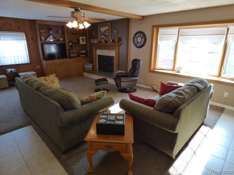14641 Elwell Road Belleville, MI 48111 - Photo 12 of 36 P1110620.jpg