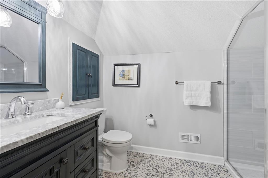 6805 Mill Creek Road Shawnee, KS 66217 - Photo 29 of 52 Gallery Image 29
