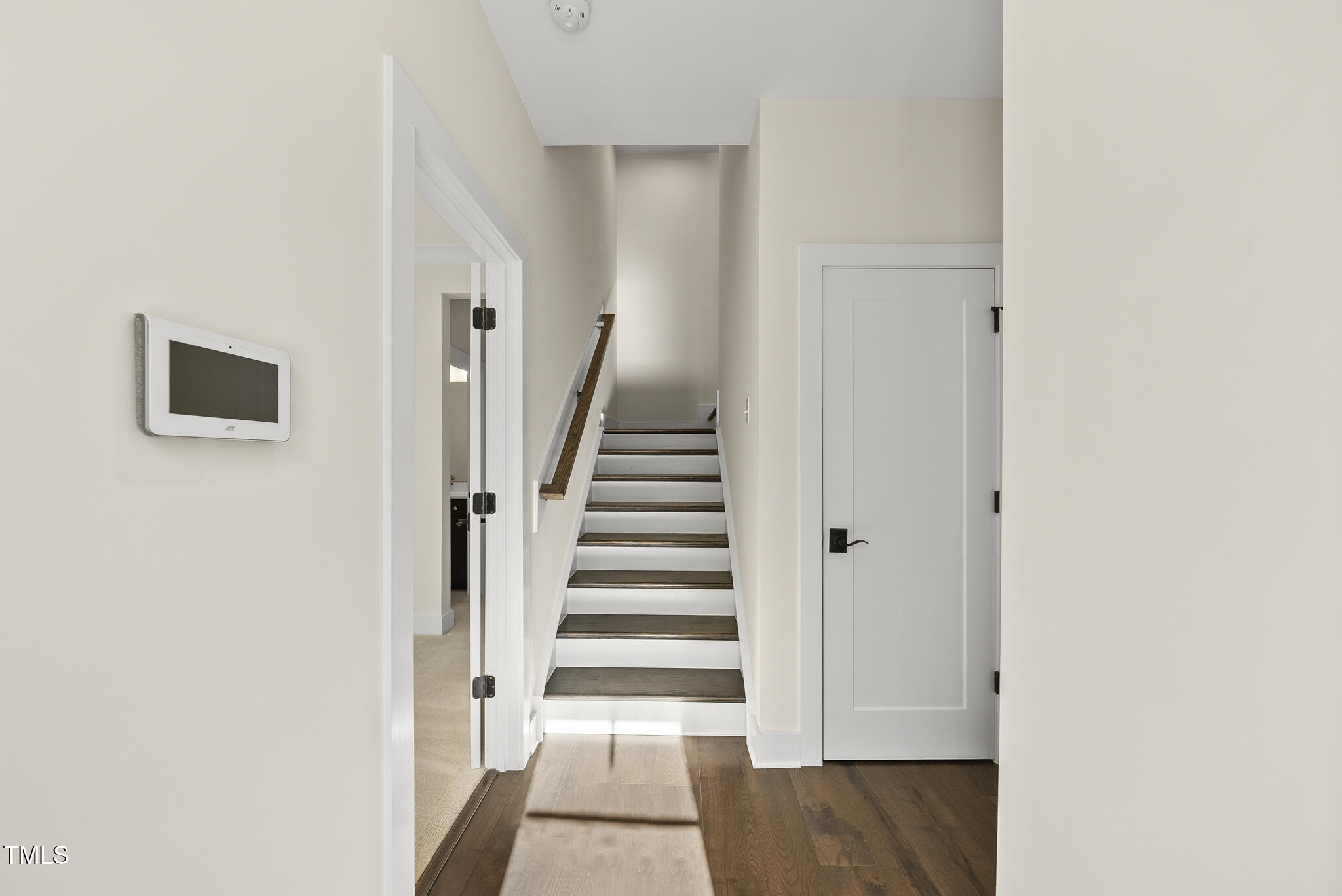 5501 Cedar Mill Drive Raleigh, NC 27606 - Photo 5 of 37 Entrance Foyer