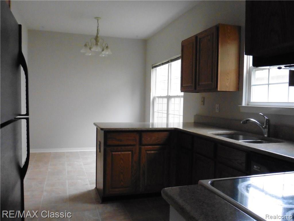 30852 Golden Ridge, Unit 166 Novi, MI 48377 - Photo 8 of 26