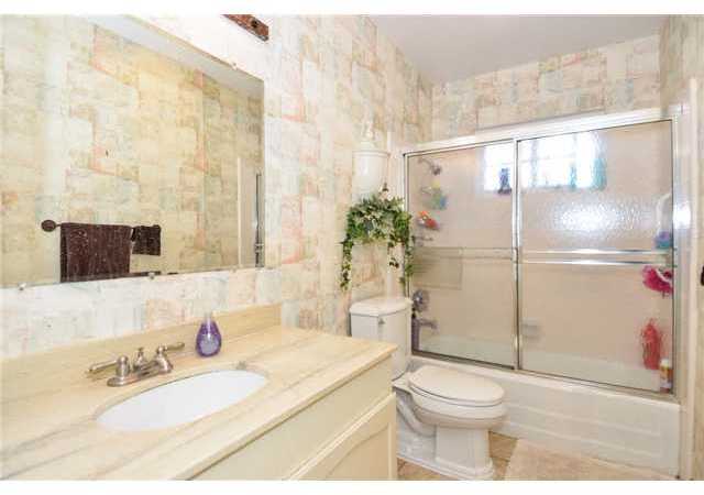 1204 Via Ramon Escondido, CA 92029 - Photo 16 of 25 Gallery Image 16