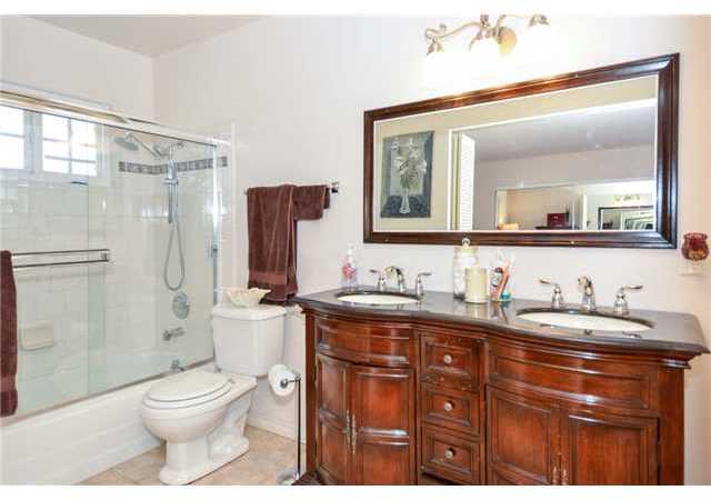 1204 Via Ramon Escondido, CA 92029 - Photo 19 of 25 Gallery Image 19
