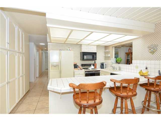 1204 Via Ramon Escondido, CA 92029 - Photo 10 of 25 Gallery Image 10