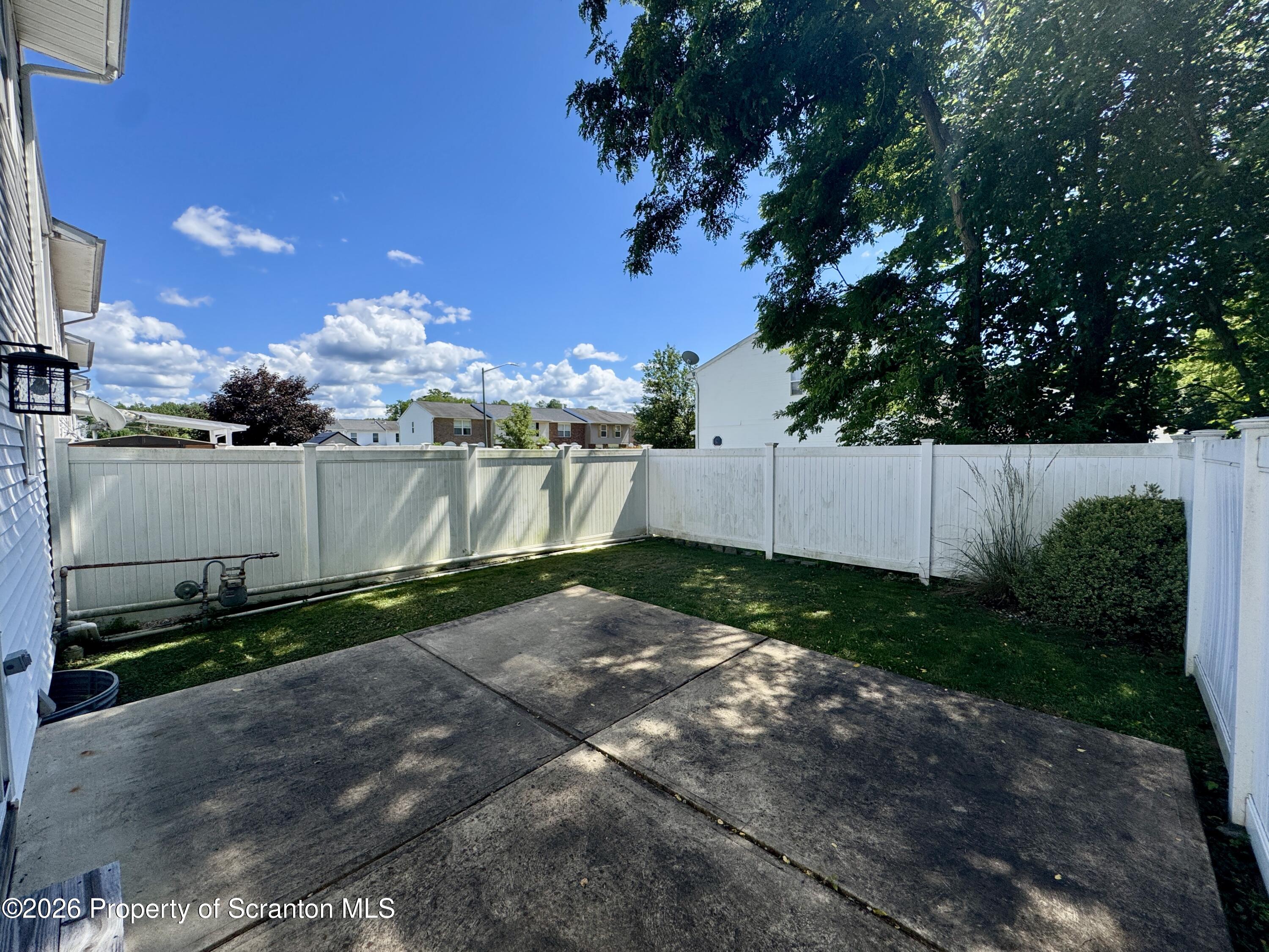 542 Laurel Court Exeter, PA 18643 - Photo 21 of 22 IMG_3954