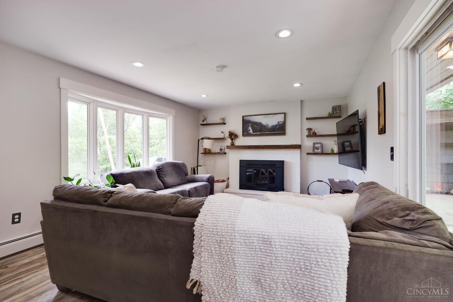 6611 Dry Ridge Road Cincinnati, OH 45252 - Photo 13 of 46 Gallery Image 13