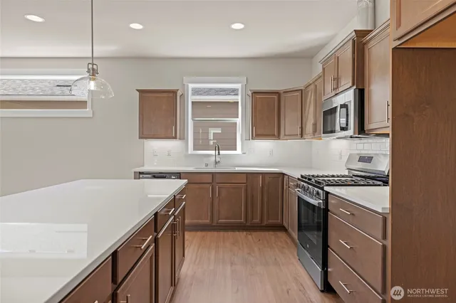 $645,250 | 806 Parkland Loop, Sedro-Woolley, WA 98284