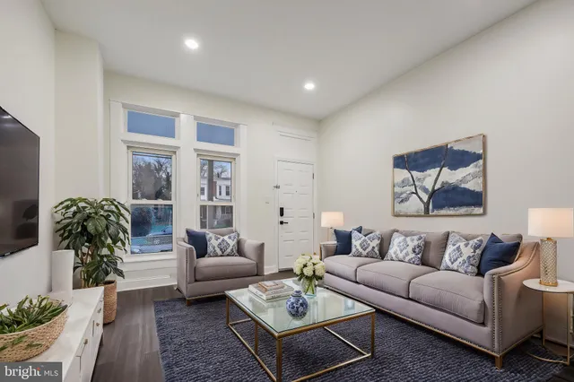 $2,000 | 3041 Belmont Avenue, Baltimore, MD 21216