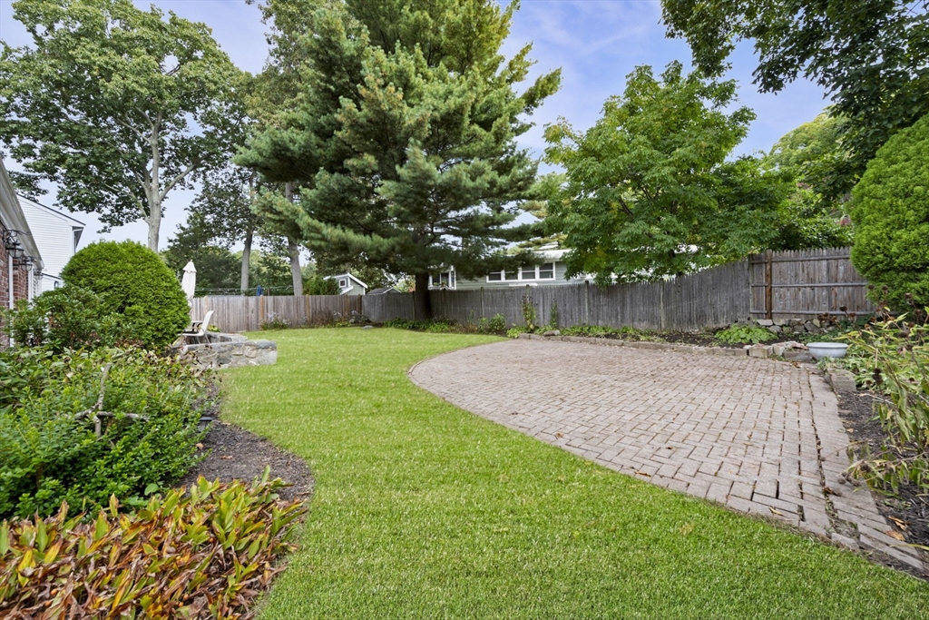 41 Pine Hill Road Swampscott, MA 01907 - Photo 28 of 33 Gallery Image 28