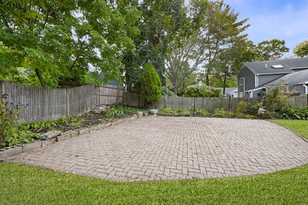 41 Pine Hill Road Swampscott, MA 01907 - Photo 29 of 33 Gallery Image 29