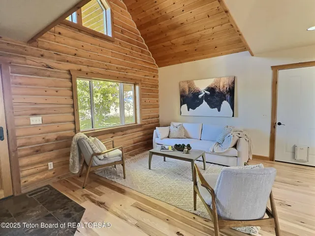 $1,179,000 | 876 Wild Cat Canyon Loop, Driggs, ID 83422