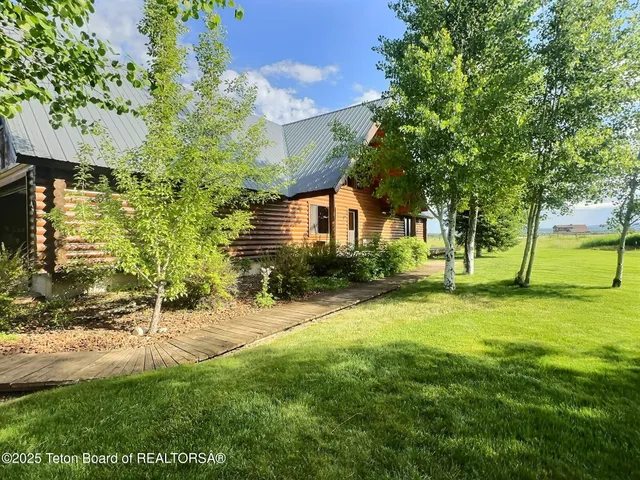 $1,179,000 | 876 Wild Cat Canyon Loop, Driggs, ID 83422