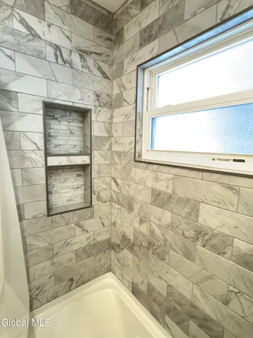 $259,900 | 18 Carroll Place, Troy, NY 12180