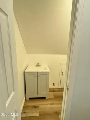 $259,900 | 18 Carroll Place, Troy, NY 12180