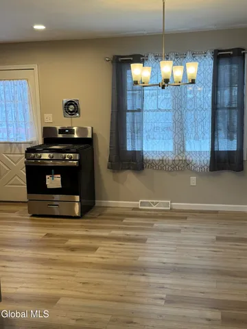 $259,900 | 18 Carroll Place, Troy, NY 12180