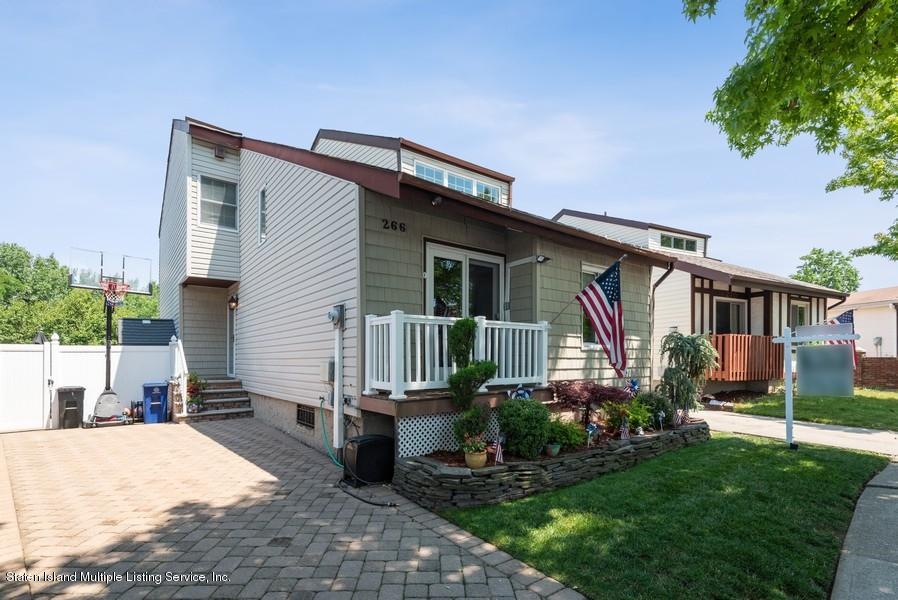 266 Green Valley Road Staten Island, NY 10312 - Photo 2 of 19 01_266GreenvalleyRoad_2001_LowRes