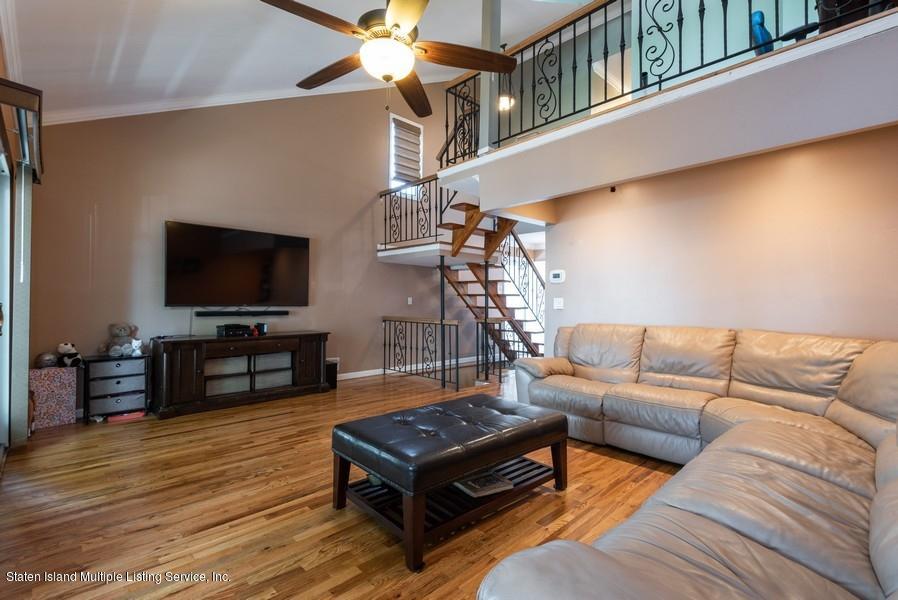 266 Green Valley Road Staten Island, NY 10312 - Photo 4 of 19 04_266GreenvalleyRoad_2007_LowRes