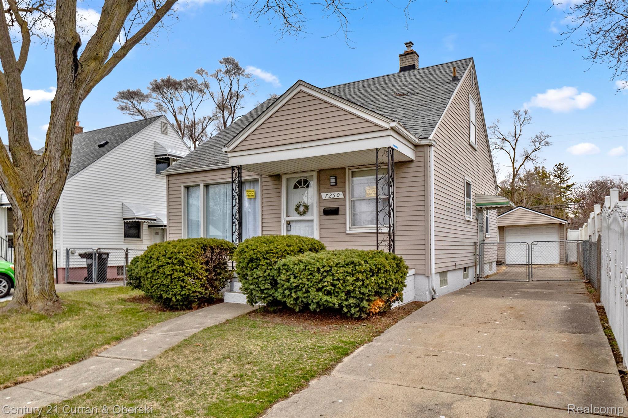 Nice Curb appeal with covered Front Porch
