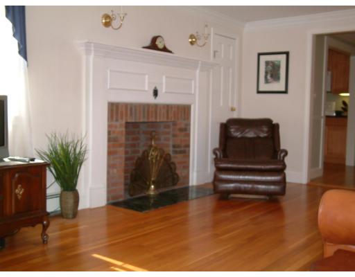 2 Oxbow Road Lexington, MA 02421 - Photo 2 of 7