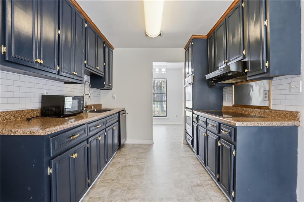 256 Jefferson Circle Macon, GA 31220 - Photo 2 of 38