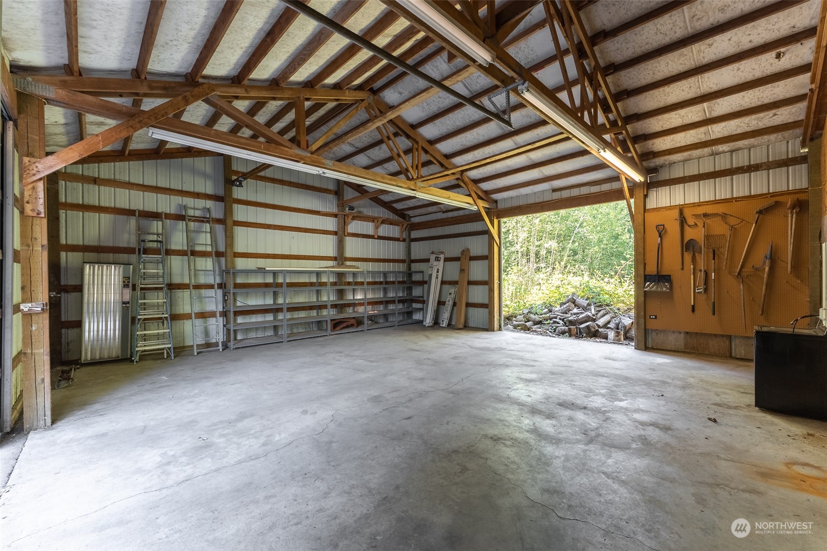 1069 East Axton Road Bellingham, WA 98226 - Photo 30 of 33 a view of a big room with an empty space
