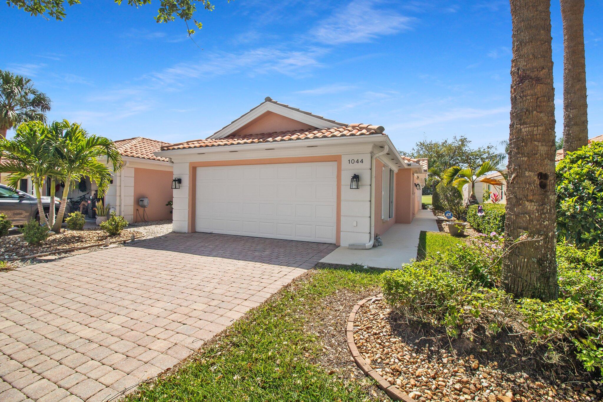 1044 Southwest Balmoral Trace Stuart, FL 34997 - Photo 18 of 21 23-web-or-mls-IMG_6833