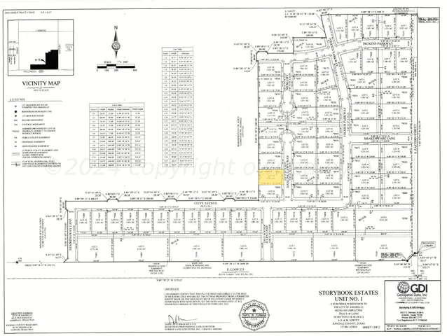 a black and white photo of a living room