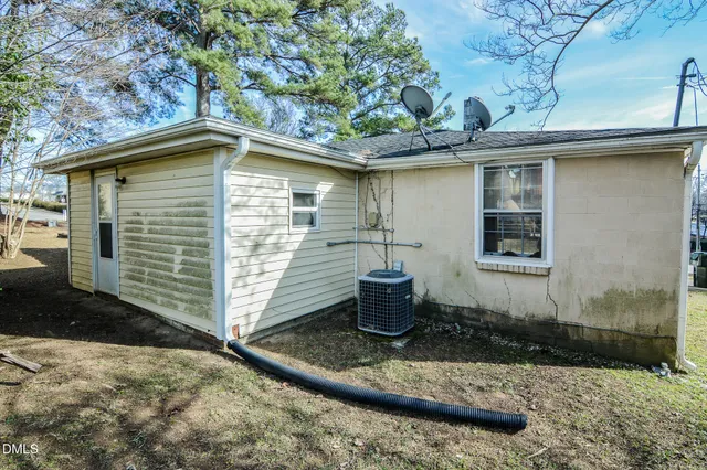 $210,000 | 314 South Robertson Street, Clayton, NC 27520