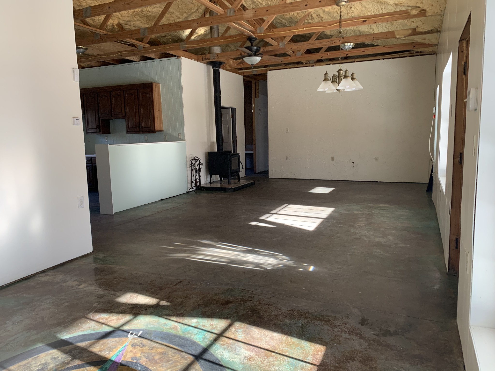 581 Nim Road Red Boiling Springs, TN 37150 - Photo 5 of 26 a view of a garage