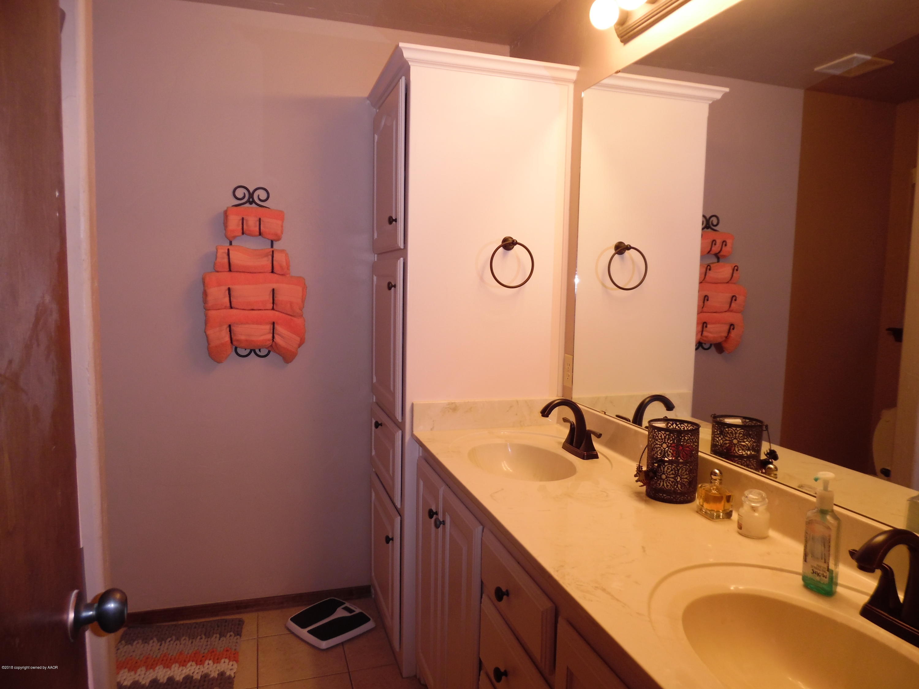 4207 Scotswood Drive Amarillo, TX 79110 - Photo 13 of 21 Master Bath