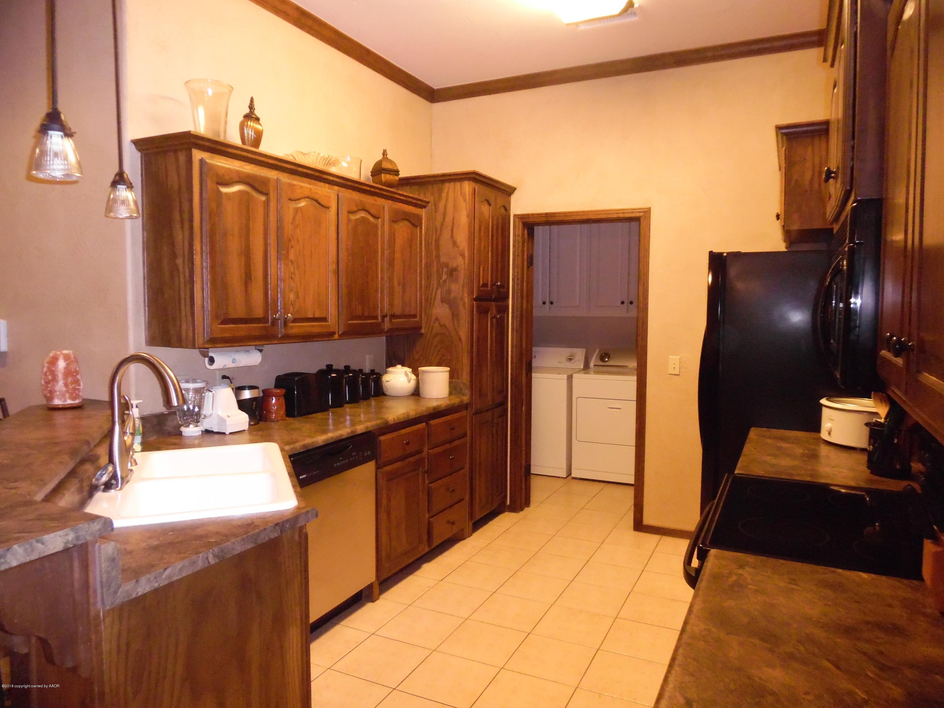 4207 Scotswood Drive Amarillo, TX 79110 - Photo 8 of 21 Kitchen