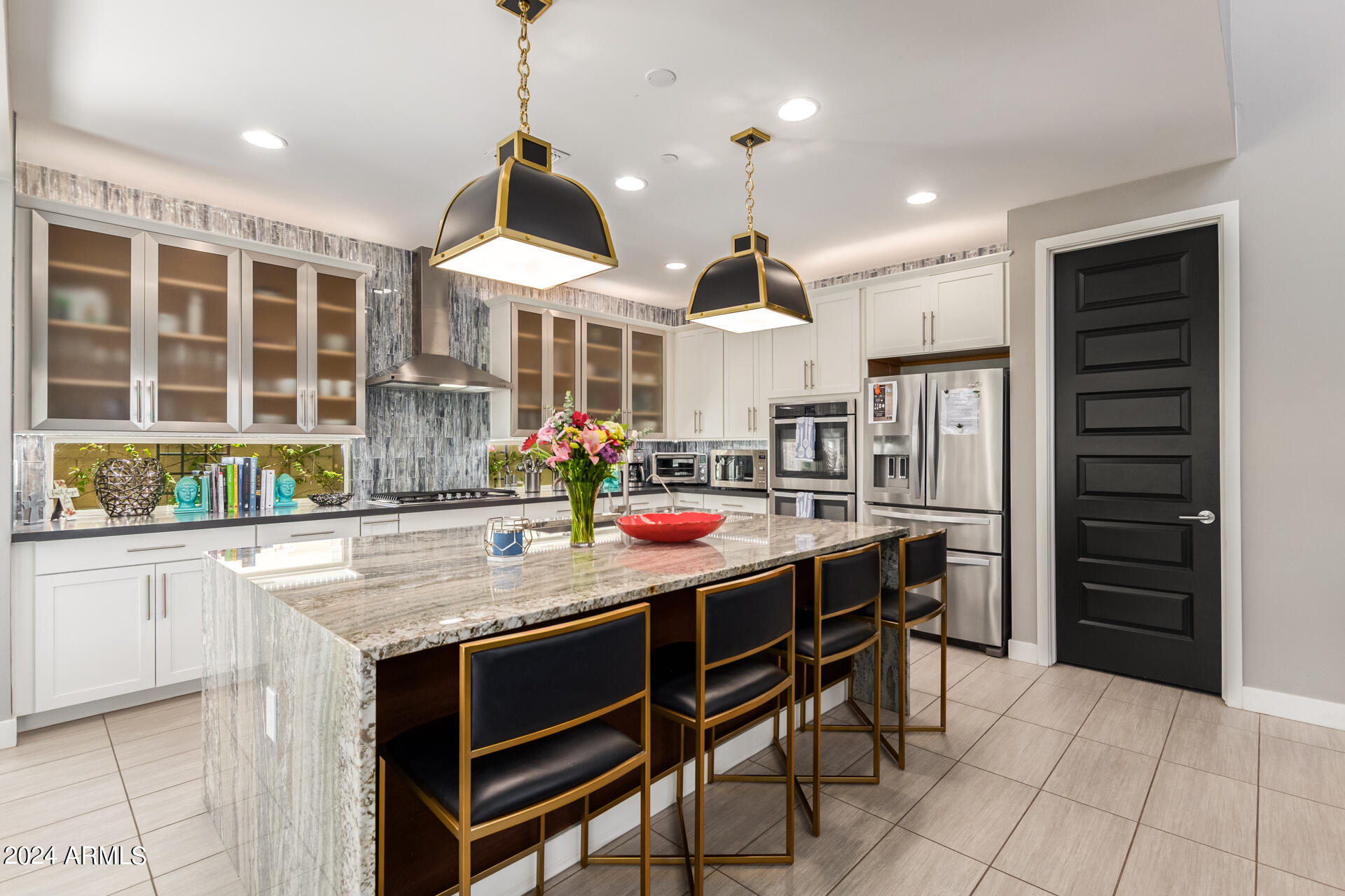 12146 West Peak View Road Peoria, AZ 85383 - Photo 16 of 71 16 - Peak View