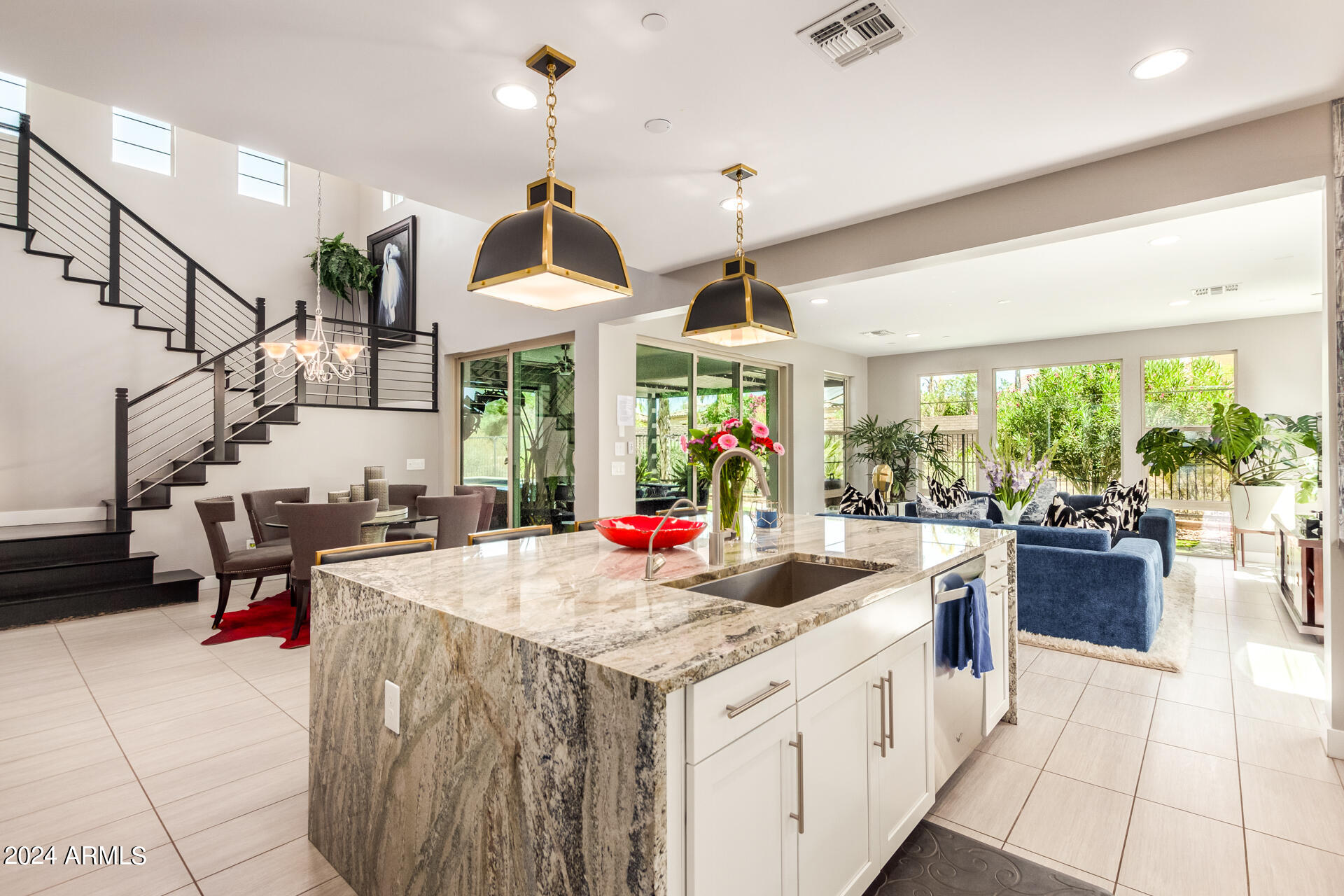 12146 West Peak View Road Peoria, AZ 85383 - Photo 18 of 71 18 - Peak View