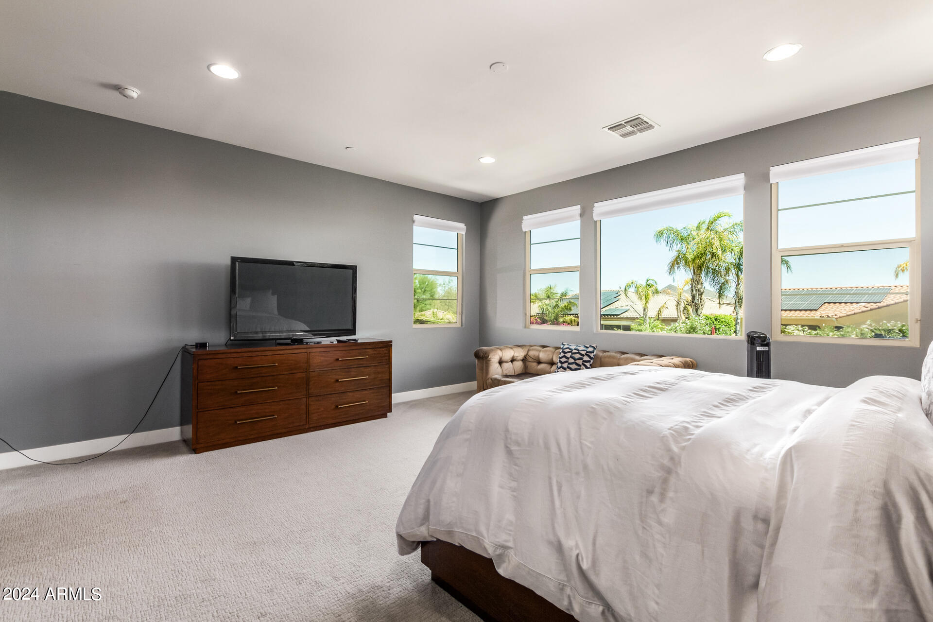 12146 West Peak View Road Peoria, AZ 85383 - Photo 23 of 71 23 - Peak View