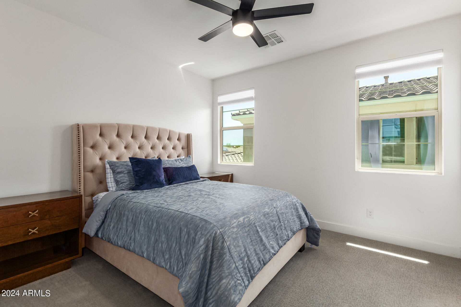 12146 West Peak View Road Peoria, AZ 85383 - Photo 33 of 71 33 - Peak View