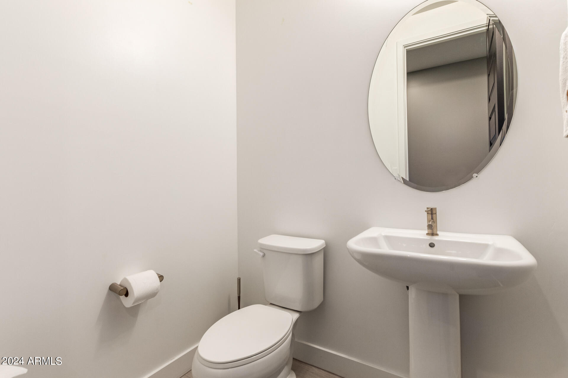 12146 West Peak View Road Peoria, AZ 85383 - Photo 34 of 71 34 - Peak View