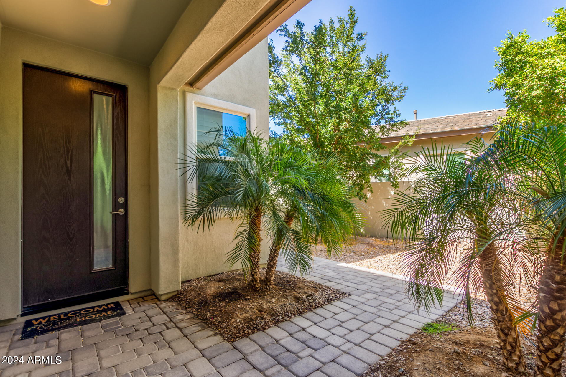 12146 West Peak View Road Peoria, AZ 85383 - Photo 8 of 71 8 - Peak View