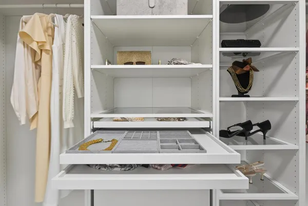 $1,499,000 | 14759 McGinty Road West, Minnetonka, MN 55391