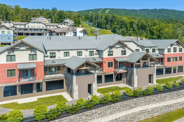 $795,000 | 140 Lodge Road, Unit 3, Ludlow, VT 05149